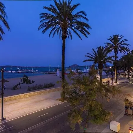 Fabulous With Views In By Renthousing Apartamento