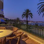 Fabulous With Views In By Renthousing Apartamento
