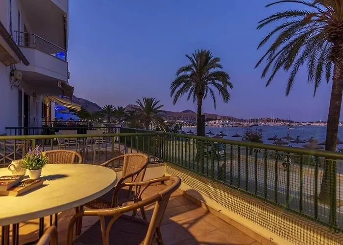 Fabulous With Views In By Renthousing Appartement